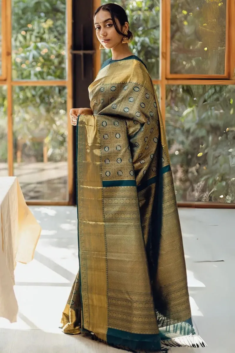 Majesty Dark Green Soft Silk Saree With Exemplary Blouse Piece