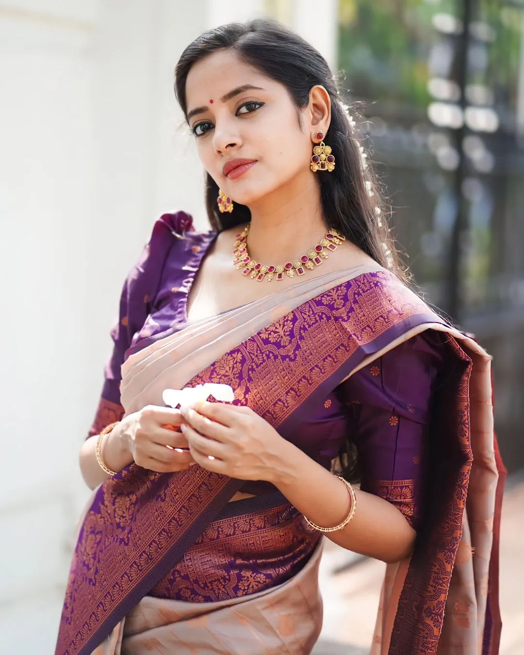 Splendorous Grey Soft Silk Saree With Felicitous Blouse Piece