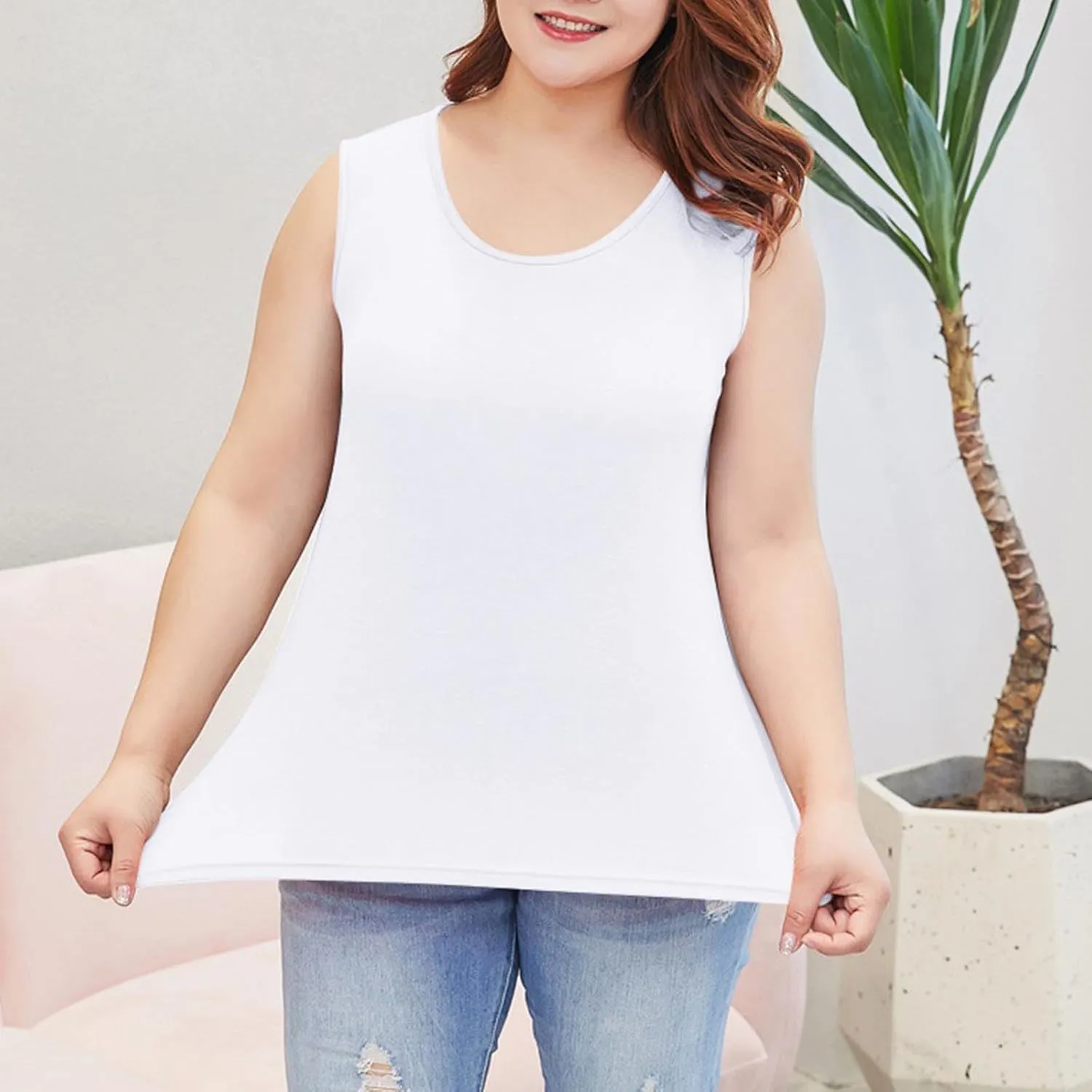 Women's Plus Size Round Neck Tank Tops Sleeveless Solid Color Tee Shirts Casual Loose 2025 Summer Lightweight Clothes